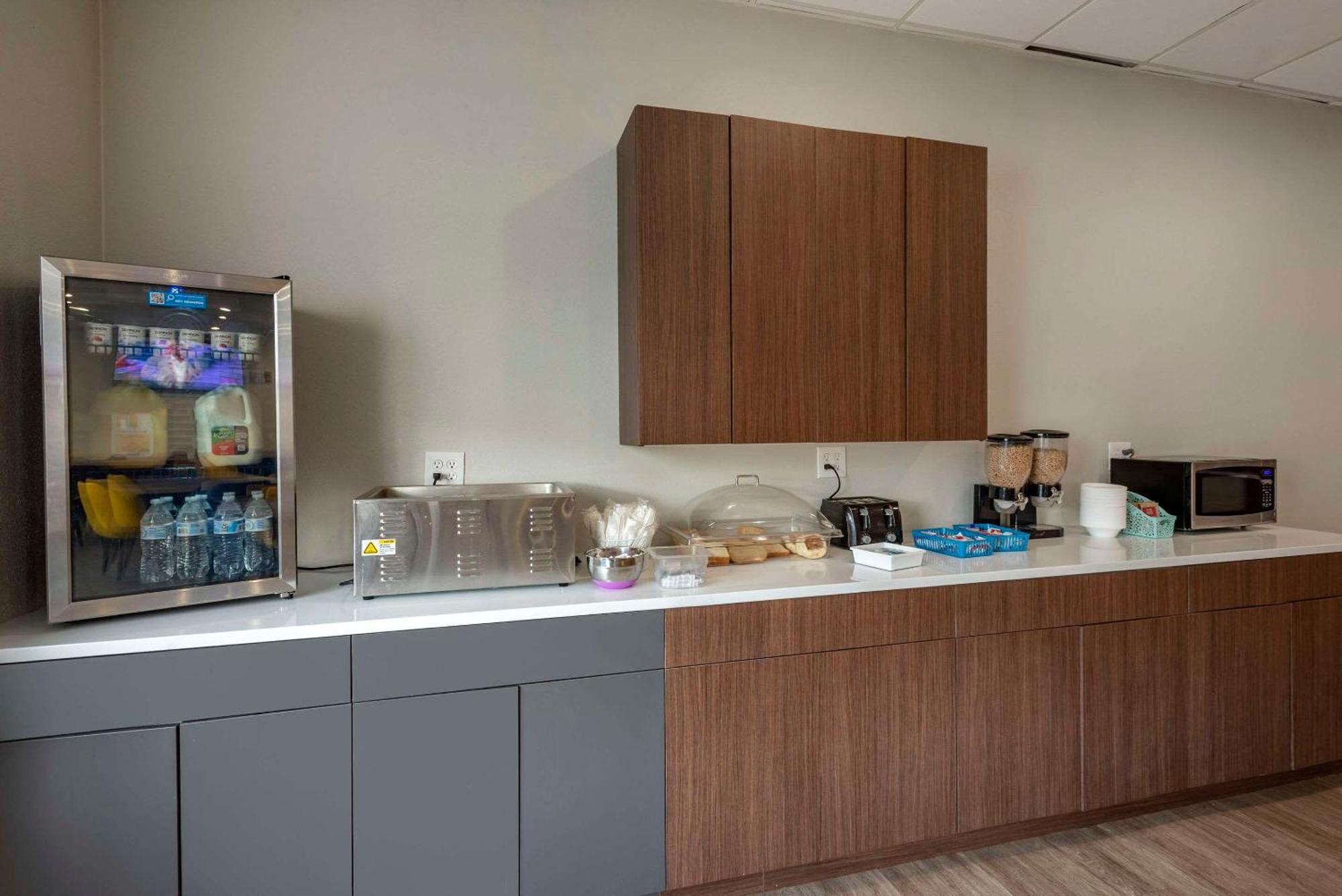 Comfort Inn Philadelphia International Airport West Chester Extérieur photo