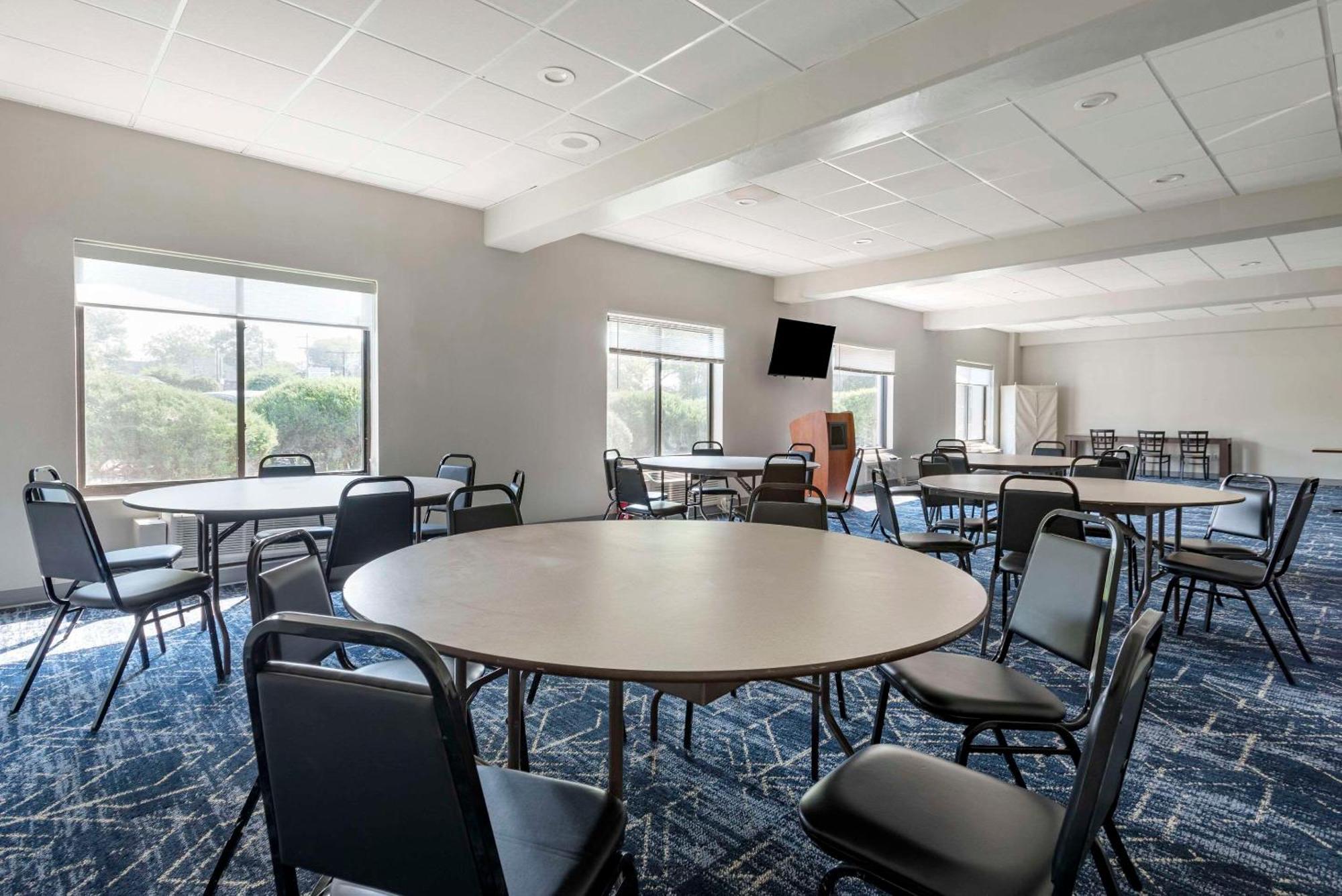 Comfort Inn Philadelphia International Airport West Chester Extérieur photo