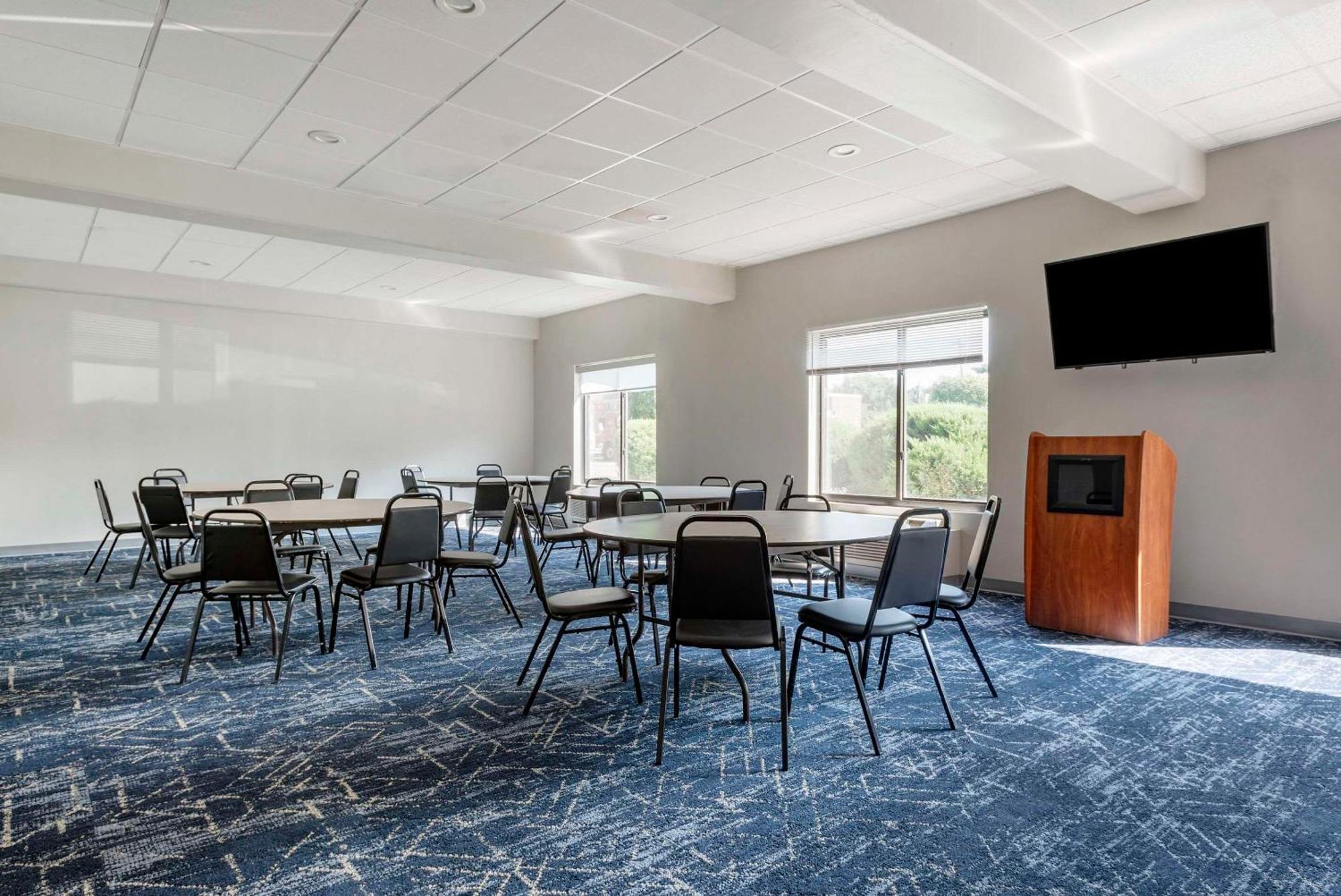 Comfort Inn Philadelphia International Airport West Chester Extérieur photo