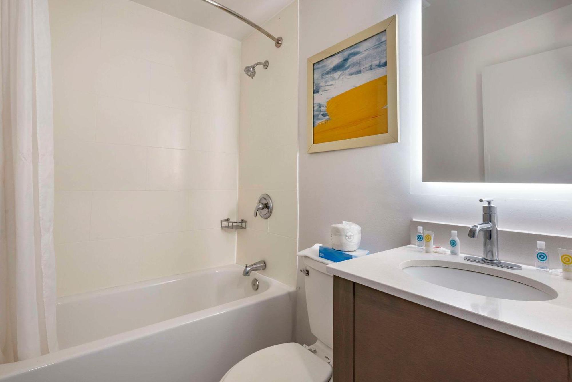 Comfort Inn Philadelphia International Airport West Chester Extérieur photo