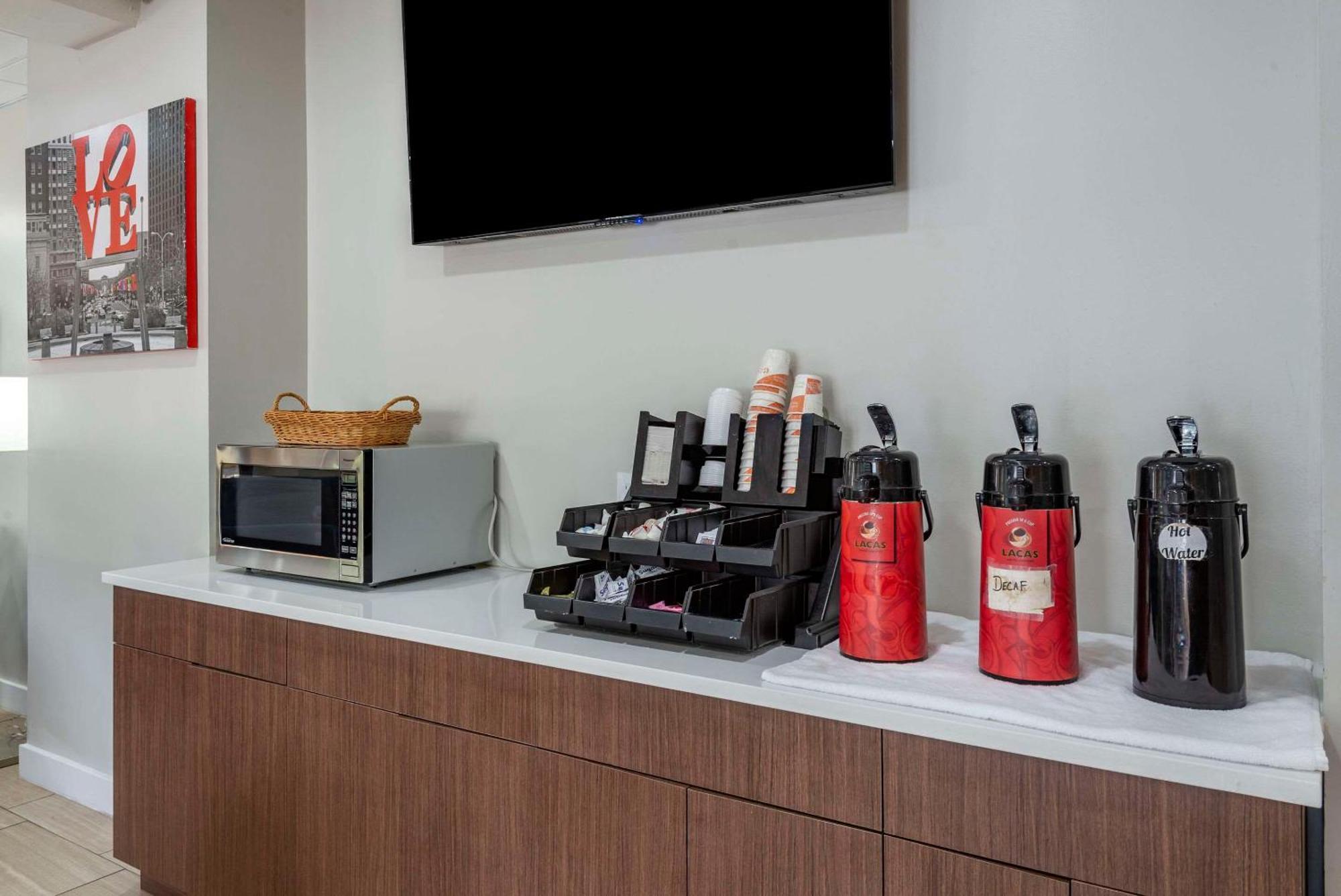 Comfort Inn Philadelphia International Airport West Chester Extérieur photo